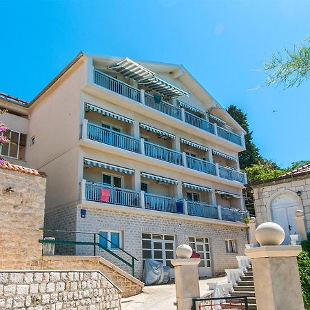 Apartments By The Sea Brist, Makarska - 15714 Podaca Ngoại thất bức ảnh