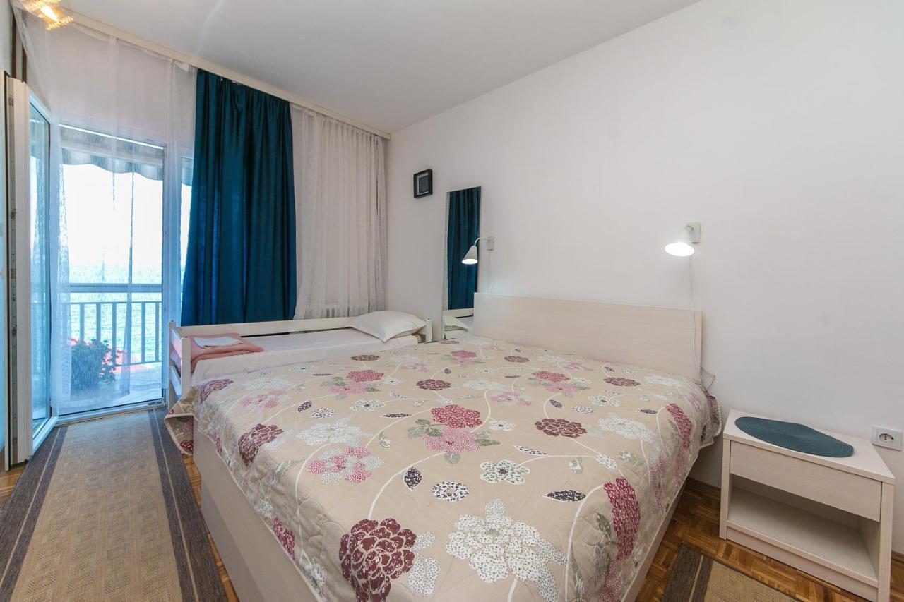 Apartments By The Sea Brist, Makarska - 15714 Podaca Ngoại thất bức ảnh