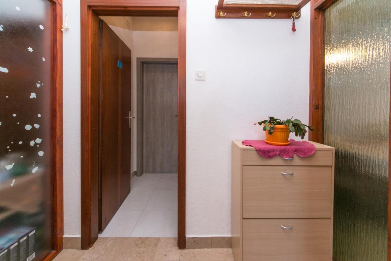 Apartments By The Sea Brist, Makarska - 15714 Podaca Ngoại thất bức ảnh