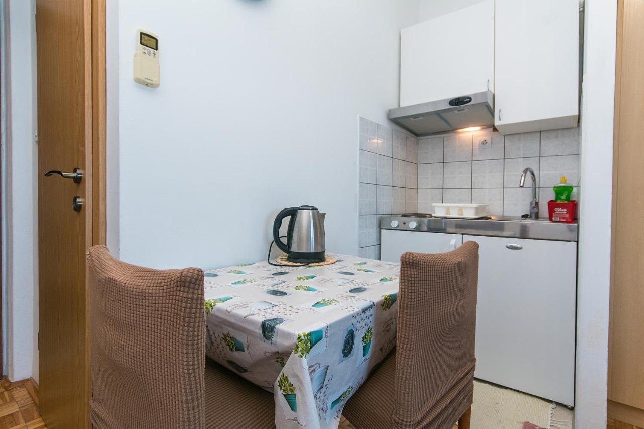 Apartments By The Sea Brist, Makarska - 15714 Podaca Ngoại thất bức ảnh