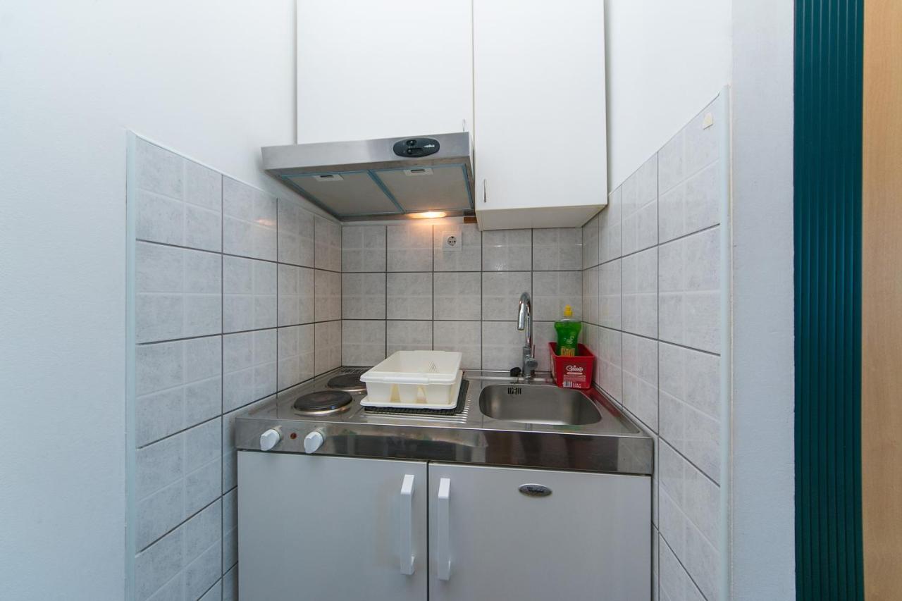 Apartments By The Sea Brist, Makarska - 15714 Podaca Ngoại thất bức ảnh