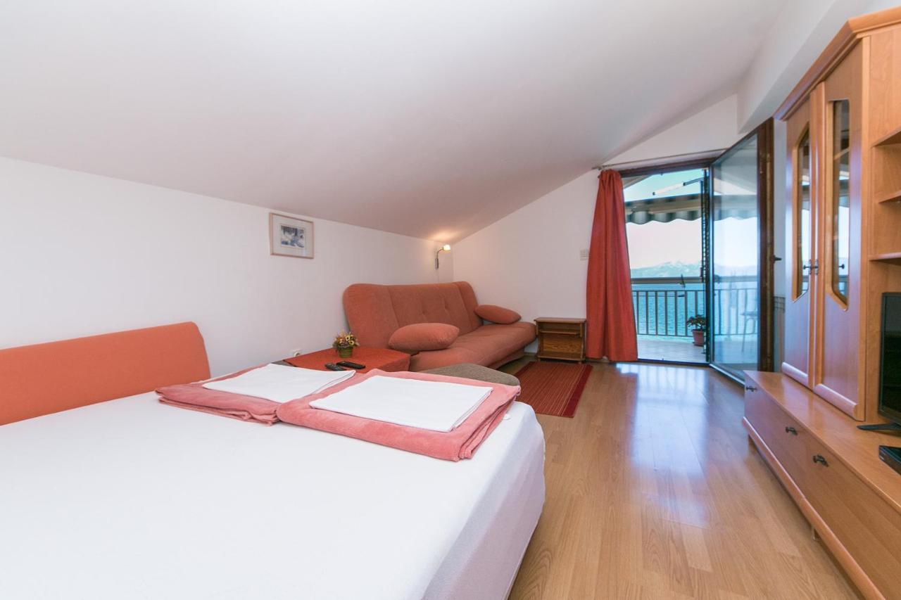 Apartments By The Sea Brist, Makarska - 15714 Podaca Ngoại thất bức ảnh
