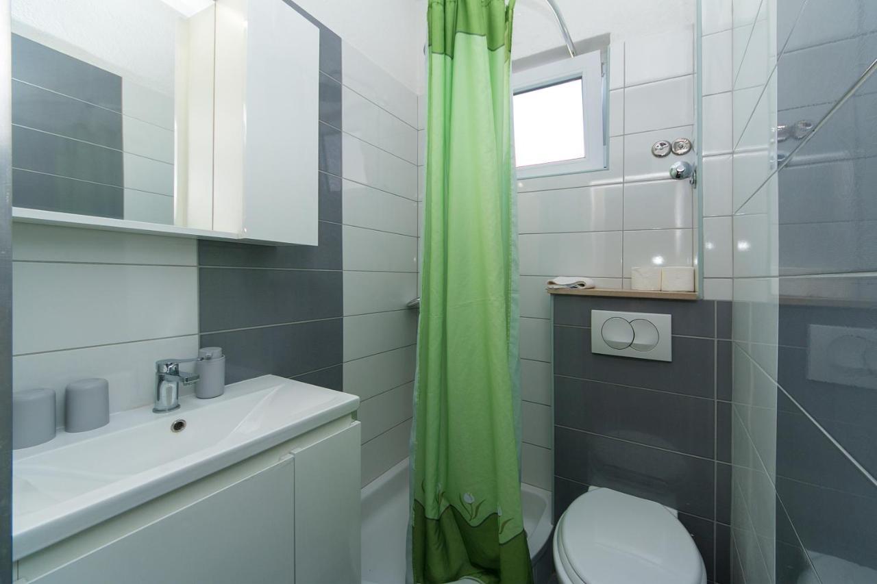 Apartments By The Sea Brist, Makarska - 15714 Podaca Ngoại thất bức ảnh