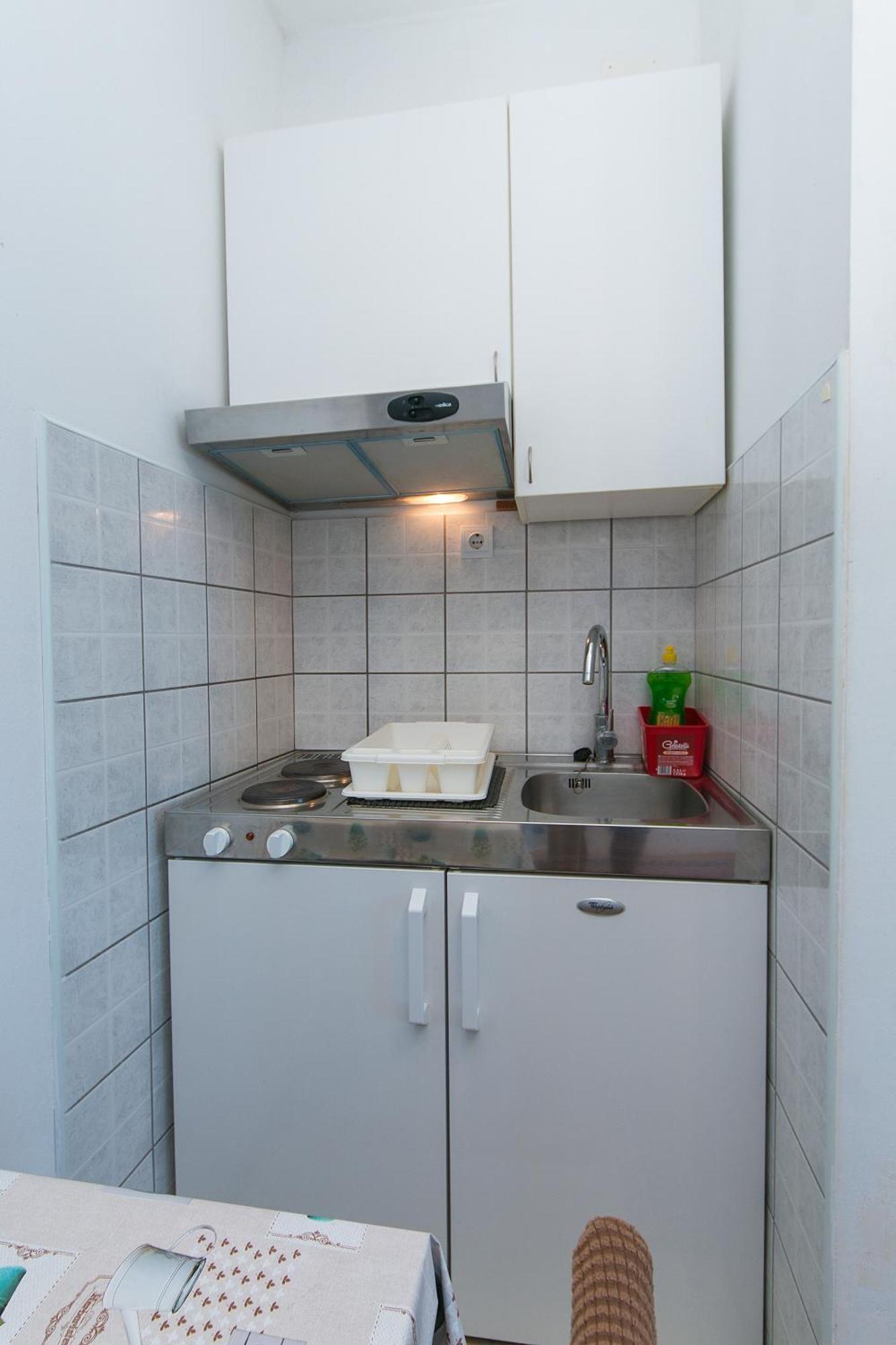 Apartments By The Sea Brist, Makarska - 15714 Podaca Phòng bức ảnh