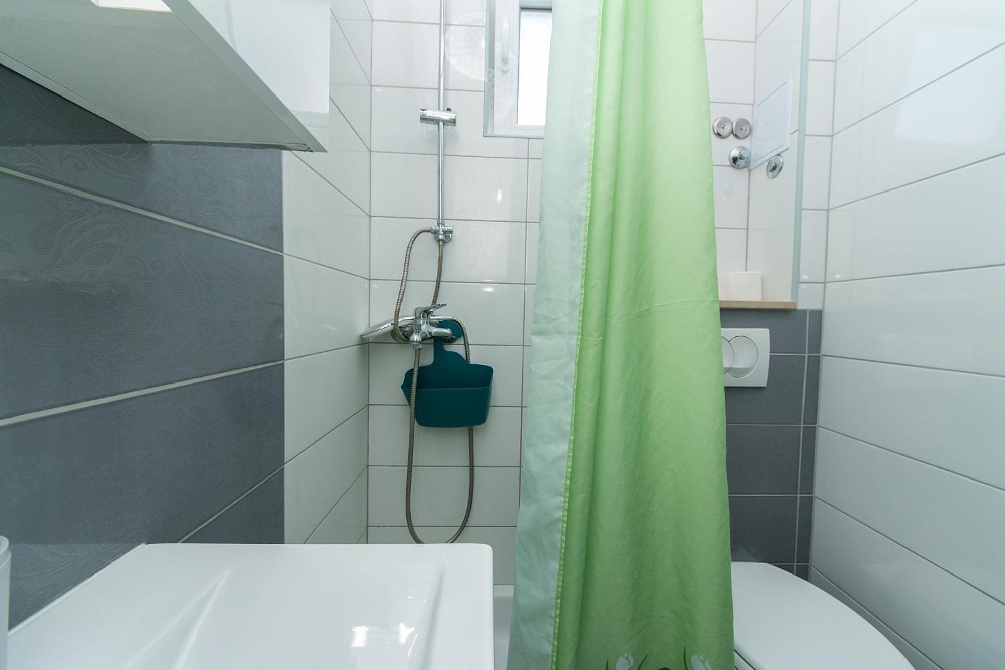 Apartments By The Sea Brist, Makarska - 15714 Podaca Phòng bức ảnh